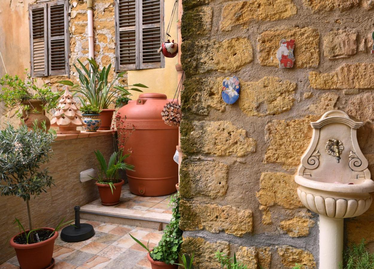 L'Elegante Dependance Del Barone Francesco Sala Apartment Agrigento Exterior foto