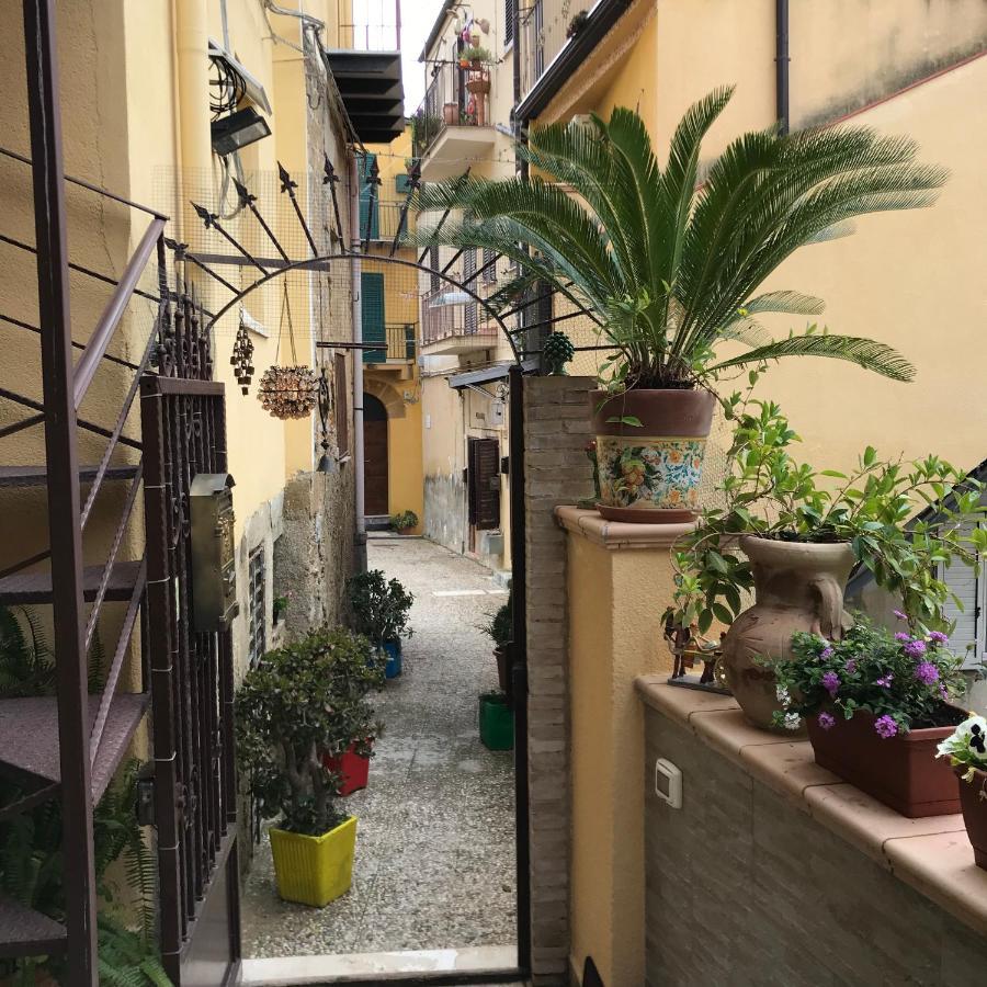 L'Elegante Dependance Del Barone Francesco Sala Apartment Agrigento Exterior foto
