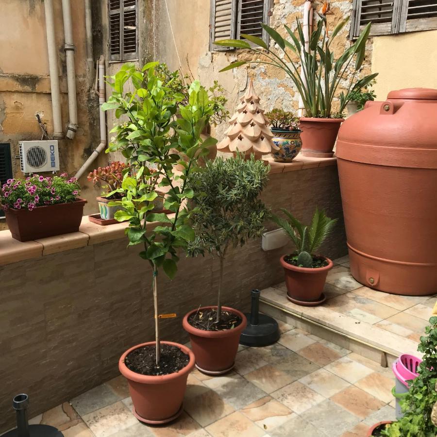L'Elegante Dependance Del Barone Francesco Sala Apartment Agrigento Exterior foto